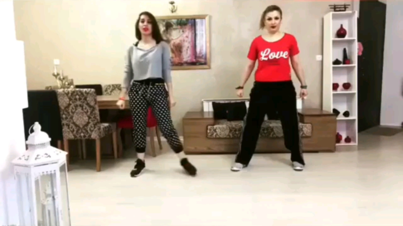 ⁣برای اولین بار آموزش مبتدی مقدماتی زومبا ریتم کومبیا__ Zumba for beginners