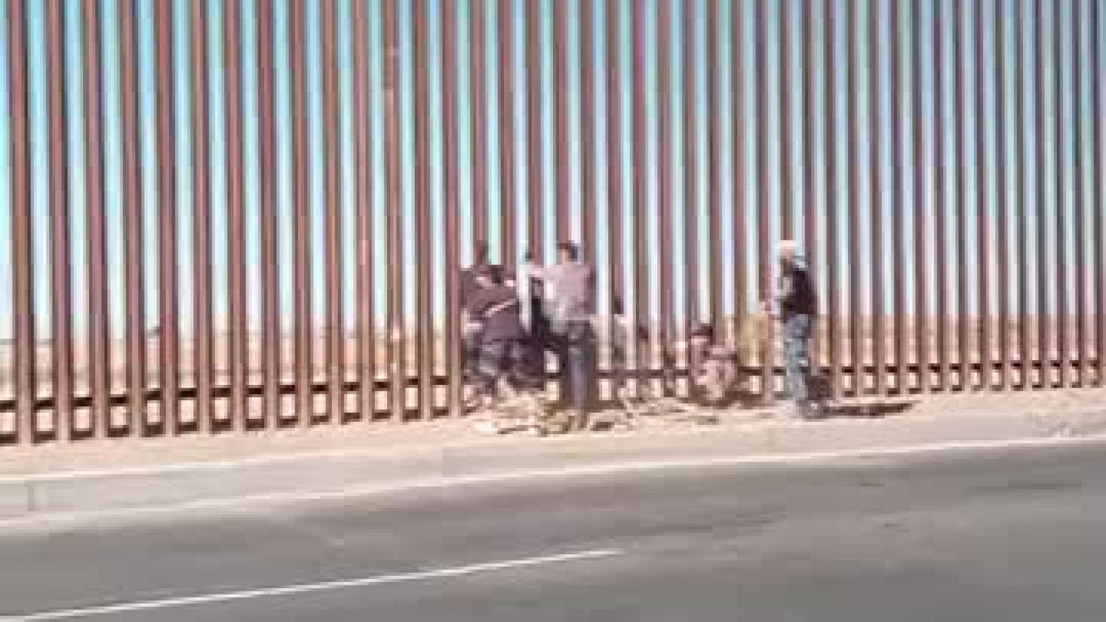 ⁣دیوار بین مکزیک و امریکا _ US-Mexico border wall